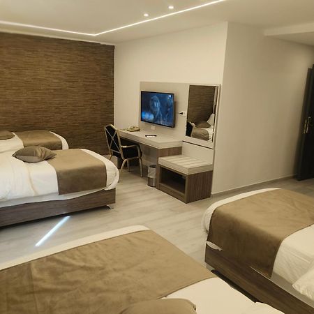 Arena By Trend Hotel Amman Buitenkant foto
