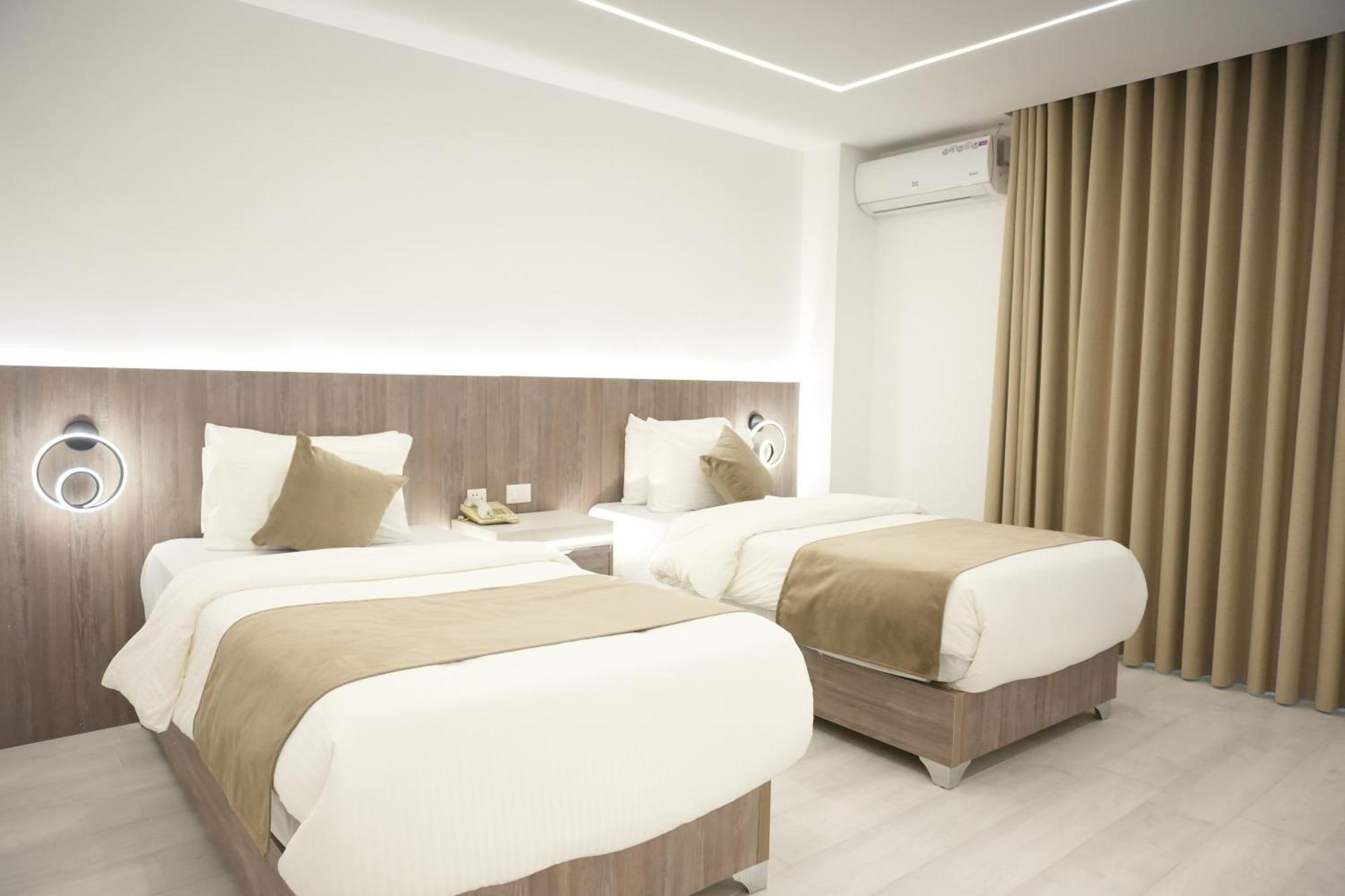 Arena By Trend Hotel Amman Buitenkant foto